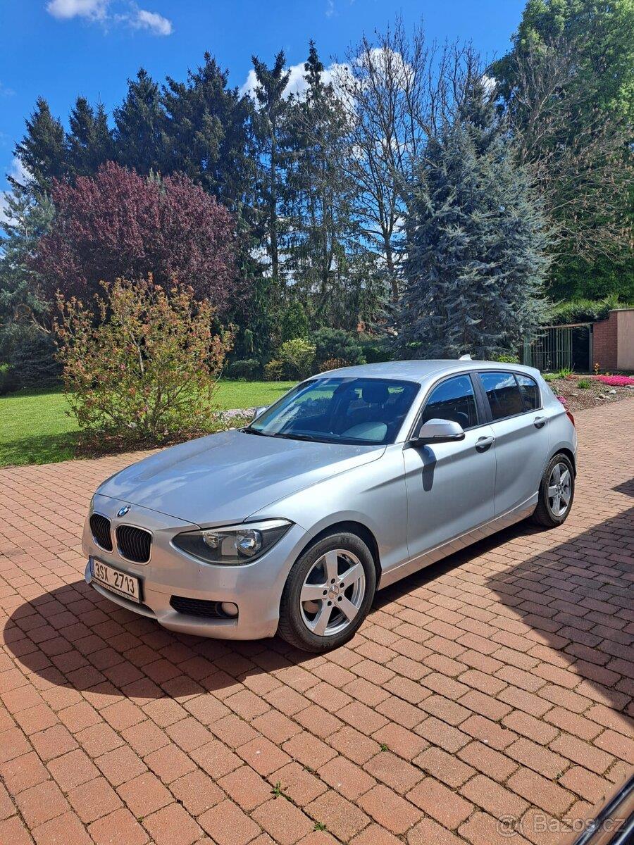 BMW Řada 1 1,8   118 D, Šedostříbrná barva