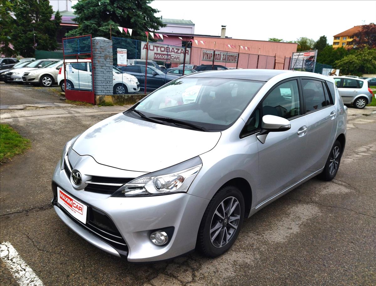 Toyota Verso 1,6 D-4D Style