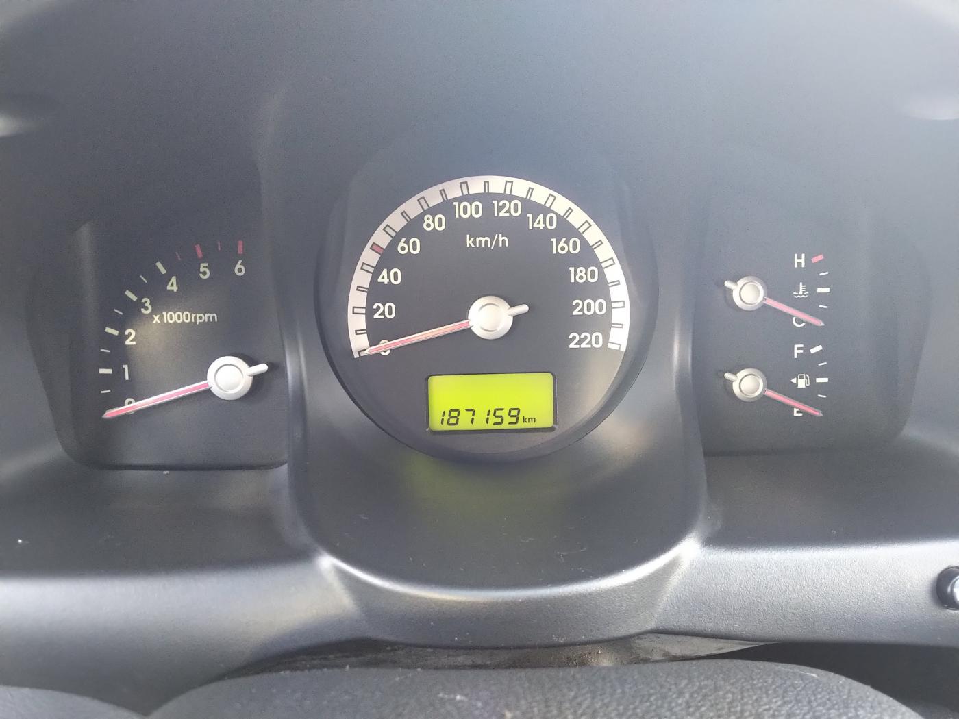 kia-sportage-2-0-sportage - 7