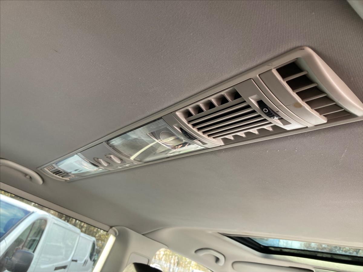 volkswagen-caravelle-2-0-benzin-85kw-nove-rozvody-sibr - 5