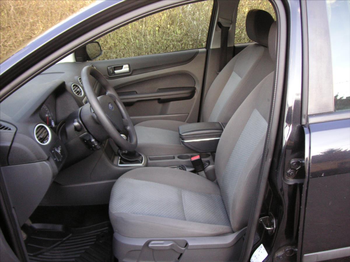 ford-focus-1-8-i-serviska - 6