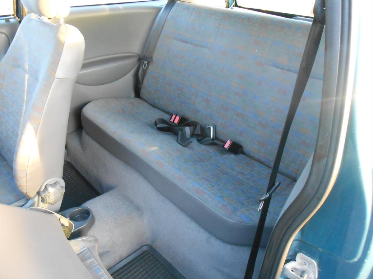 opel-corsa-1-0-12v-club - 7