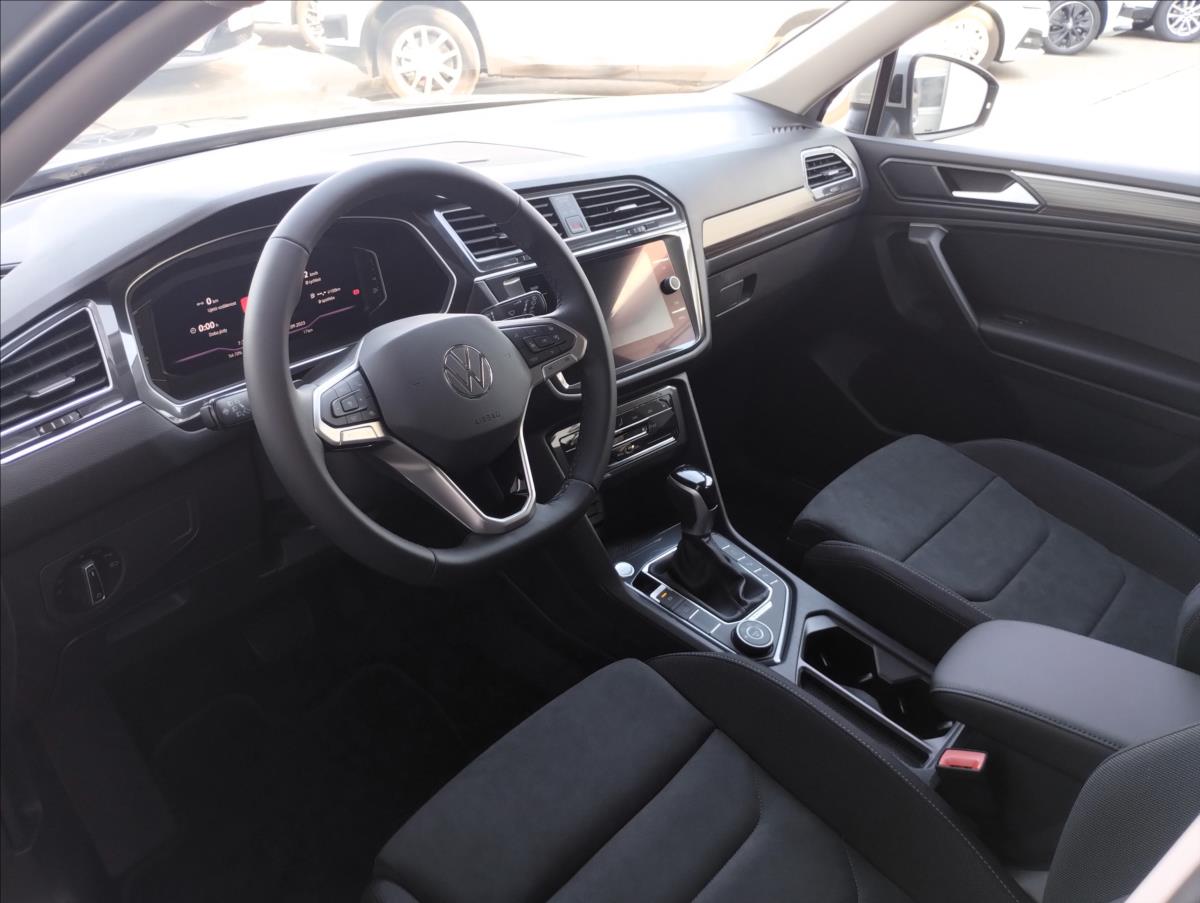 volkswagen-tiguan-allspace-2-0-tdi-110kw-4m-7dsg-life - 7