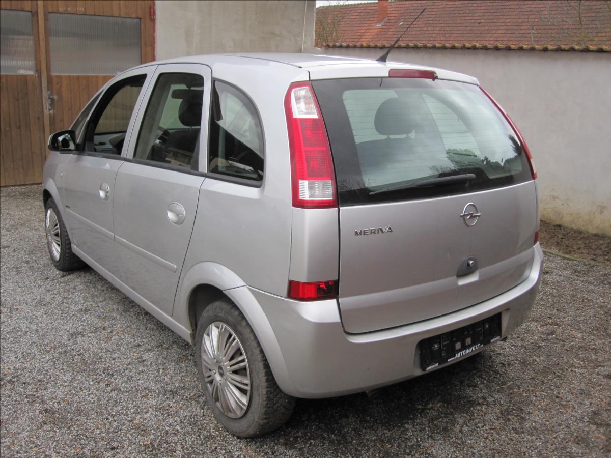 opel-meriva-1-4-16v-essentia - 2
