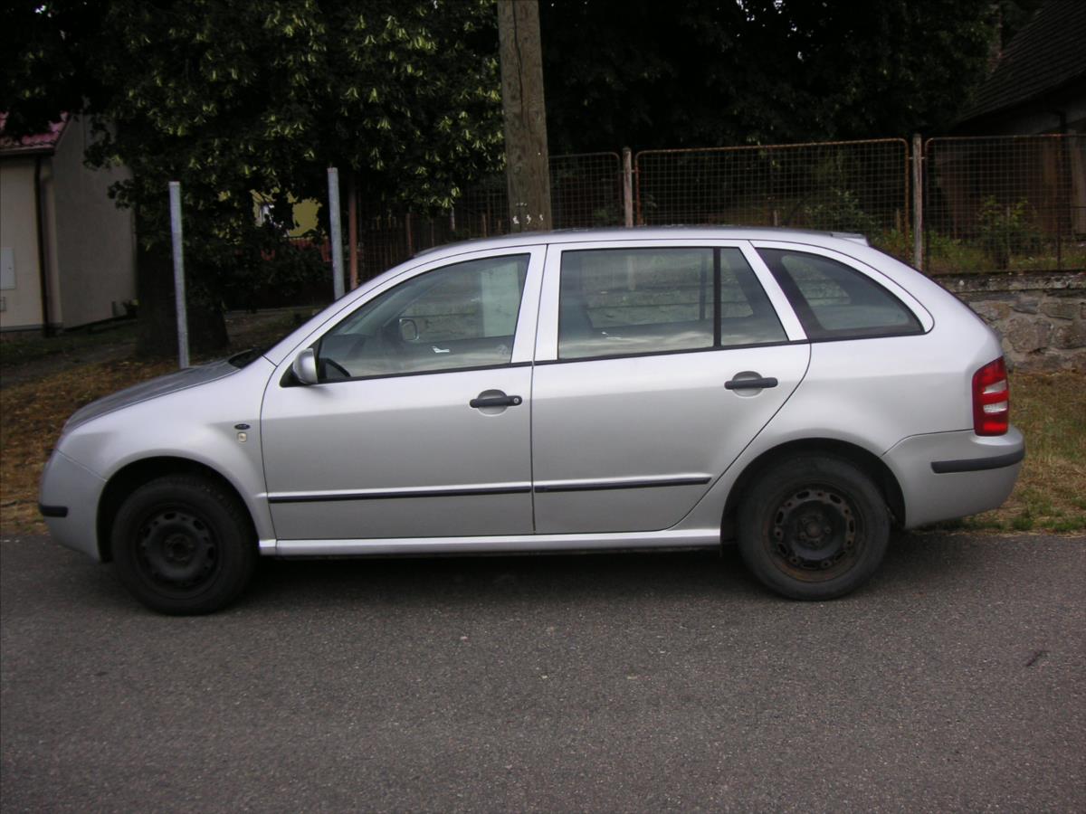skoda-fabia-1-4-16v-comfort-combi - 2