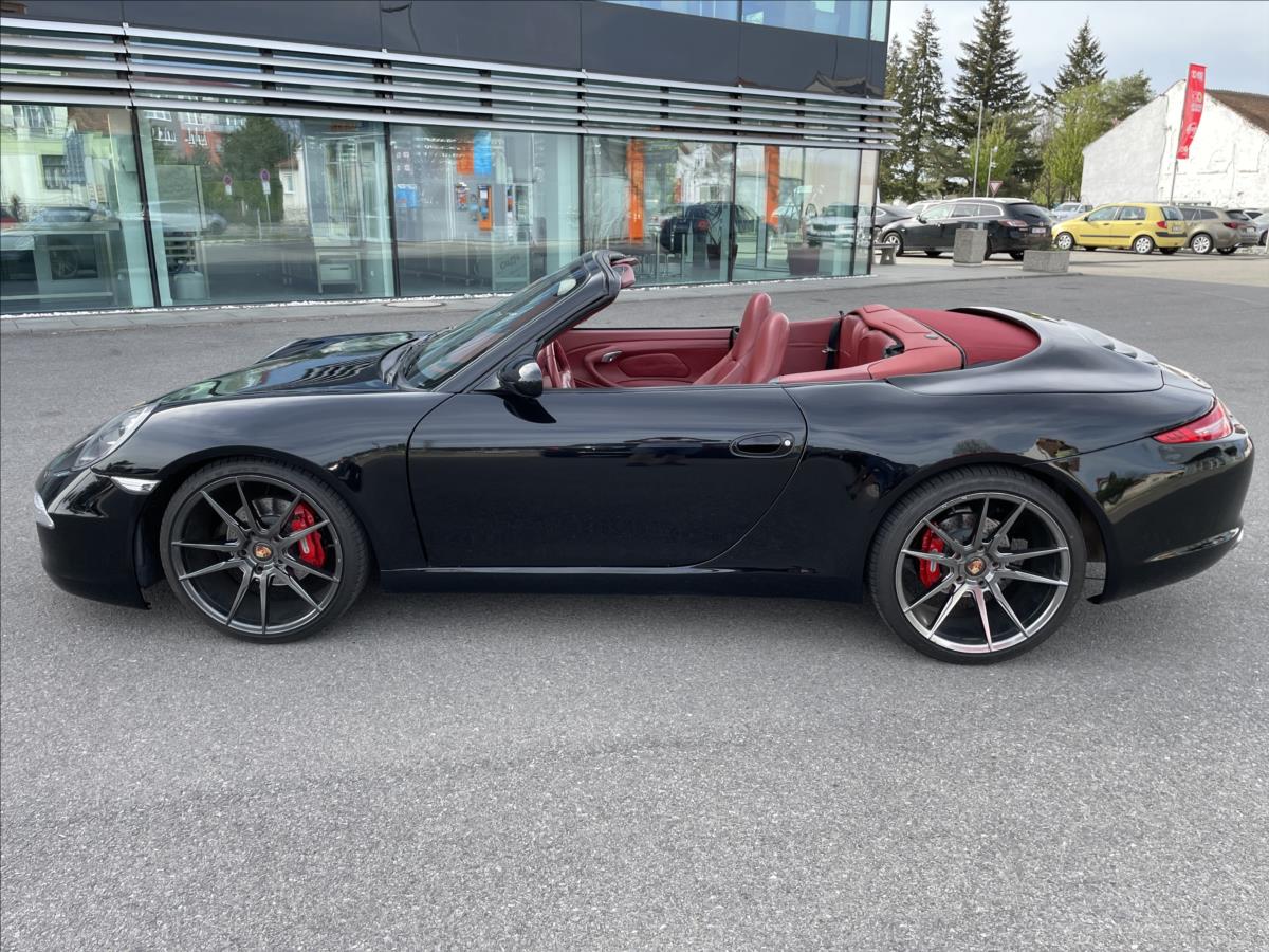 porsche-911-3-4-i-carrera-4-manual-cabriolet-991-replica-cervena-kuze-el-strecha-jen-68-000km - 7
