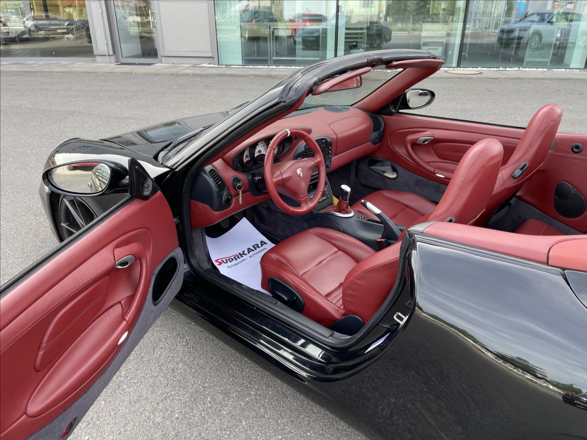 porsche-911-3-4-i-carrera-4-manual-cabriolet-991-replica-cervena-kuze-el-strecha-jen-68-000km - 8