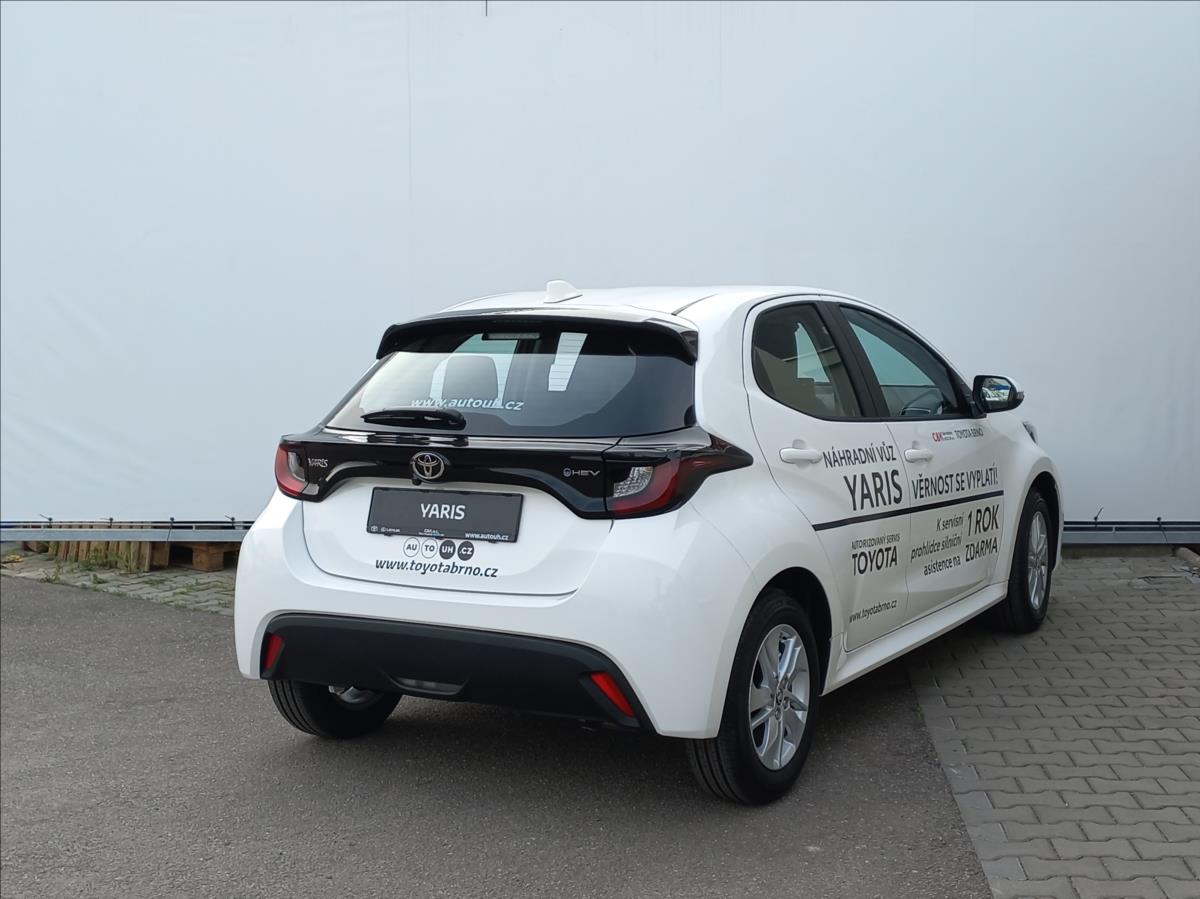 toyota-yaris-1-5-hybrid-e-cvt-116k-comfort - 2