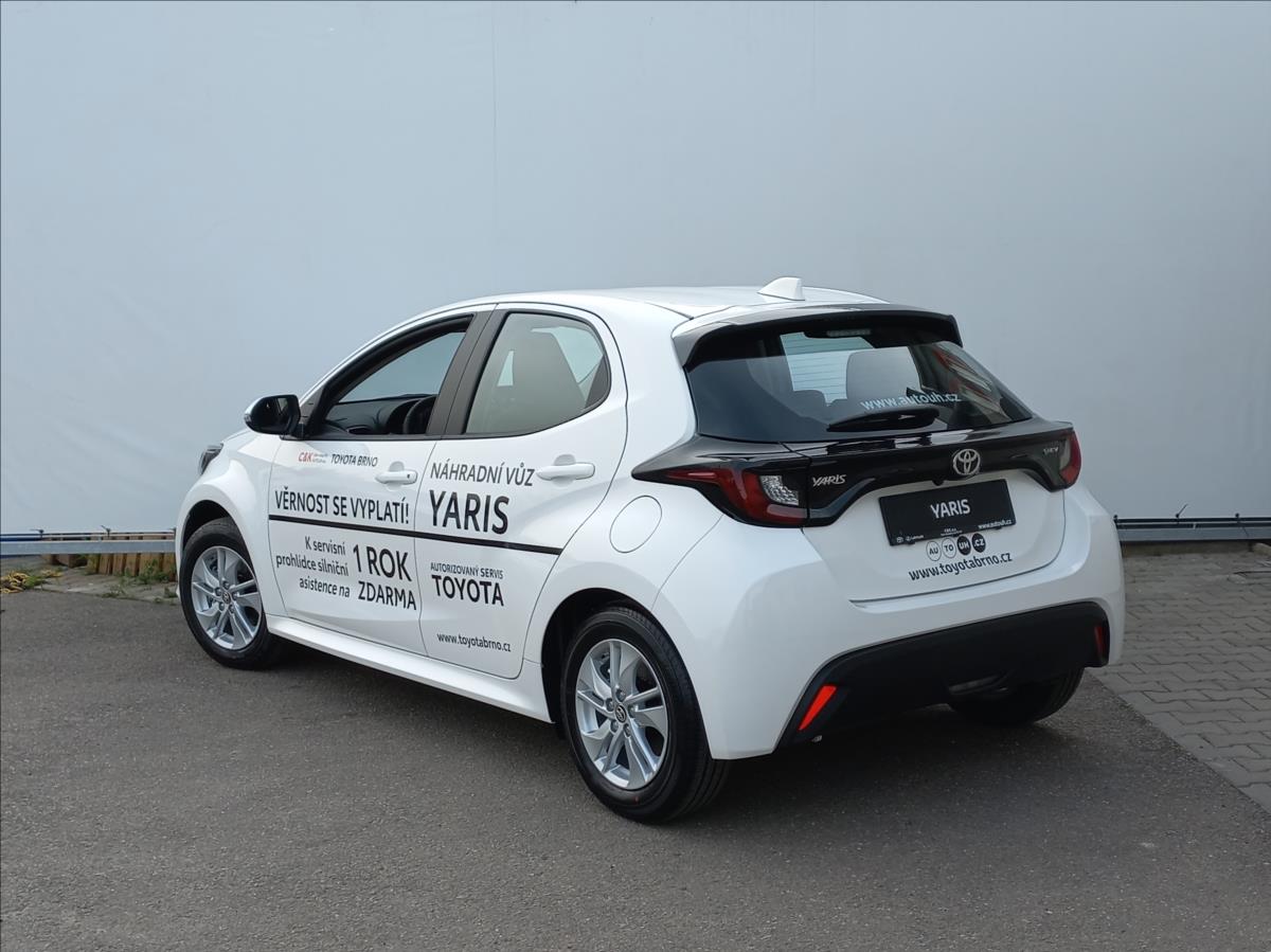 toyota-yaris-1-5-hybrid-e-cvt-116k-comfort - 6
