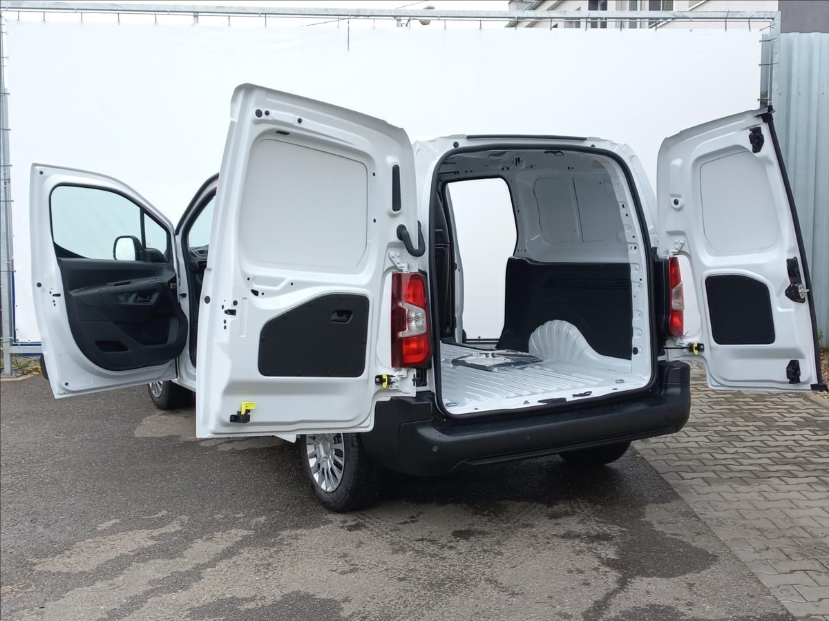 toyota-proace-city-1-5-d-4d-100k-long-comfort - 8