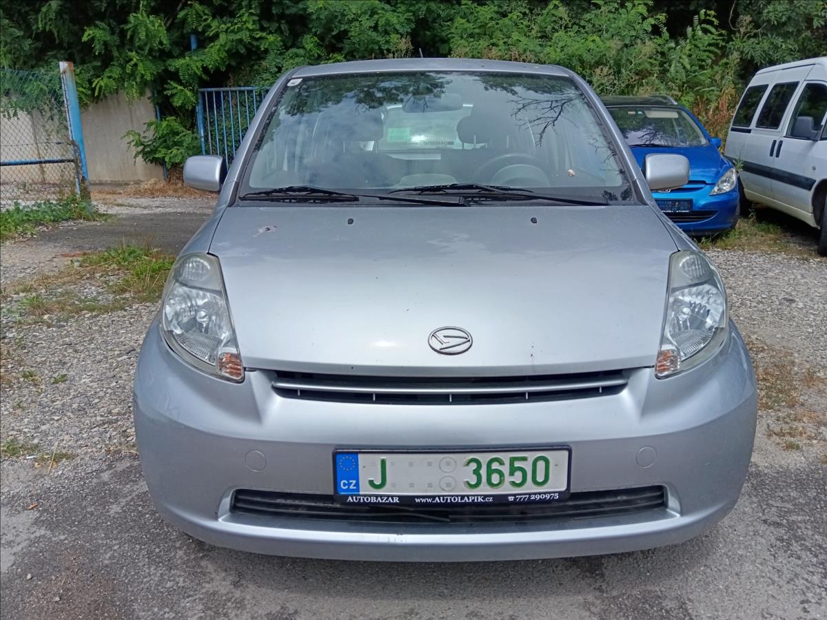 daihatsu-sirion-1-0-i-top - 1