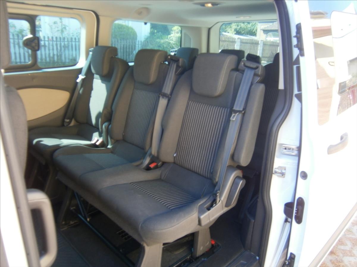 ford-tourneo-custom-2-2-tdci-92kw-klima - 8
