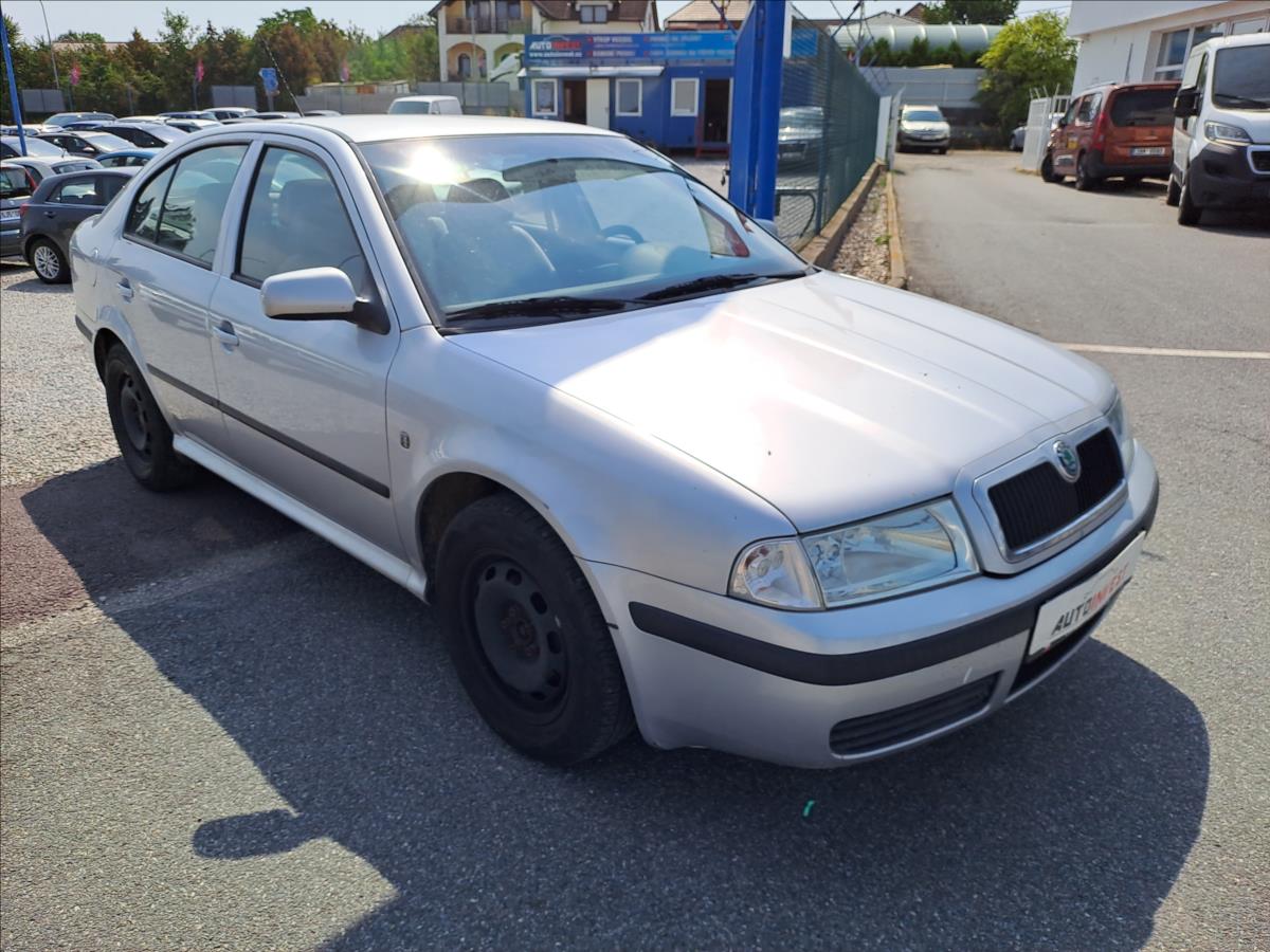 skoda-octavia-1-6-mpi-tour - 1