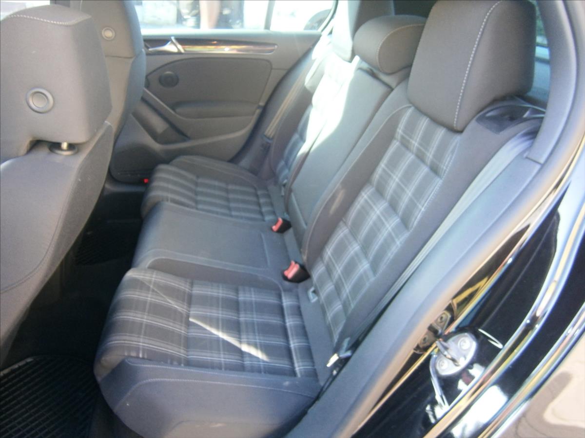 volkswagen-golf-2-0-tdi-gtd-125-kw - 5