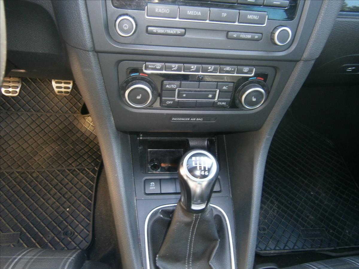 volkswagen-golf-2-0-tdi-gtd-125-kw - 9