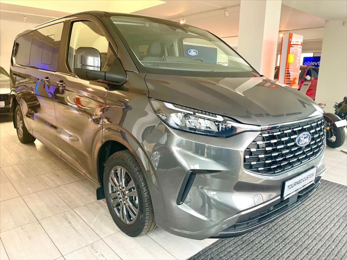 ford-tourneo-custom-2-0-ecoblue-l2-titanium - 1