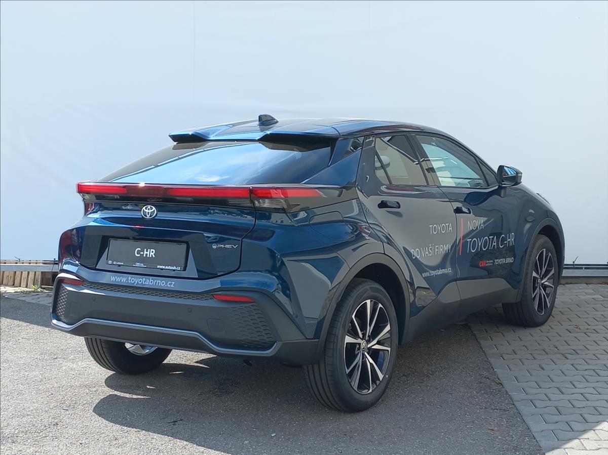 toyota-c-hr-2-0-plug-in-hybrid-e-cvt-220k-style - 2