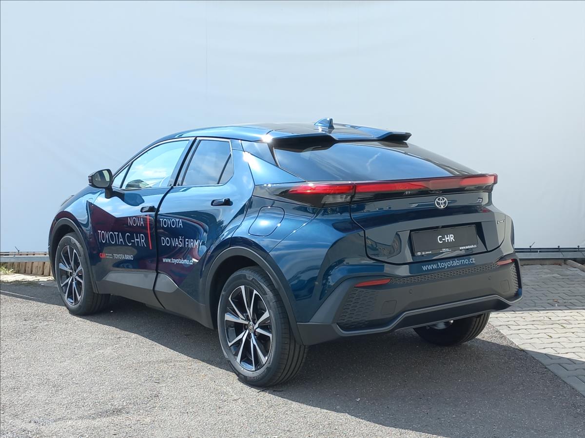 toyota-c-hr-2-0-plug-in-hybrid-e-cvt-220k-style - 6