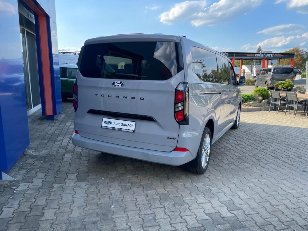 ford-tourneo-custom-2-0-ecoblue-titanium - 3