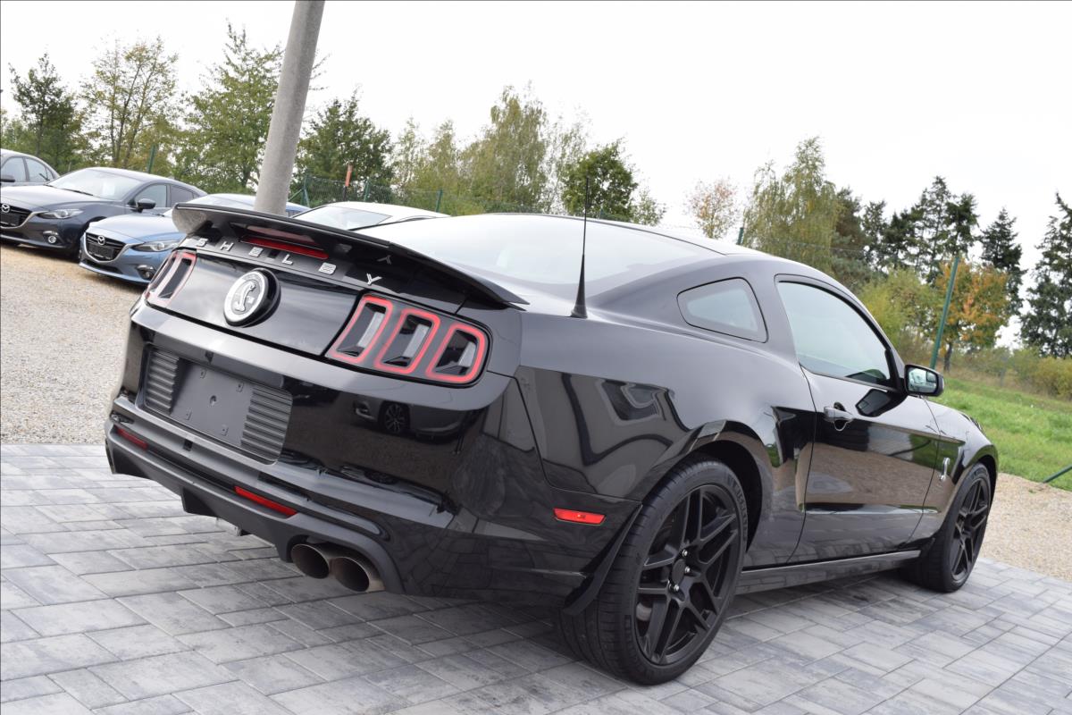 ford-mustang-5-8-shelby-gt500-485kw-eu-verze - 4