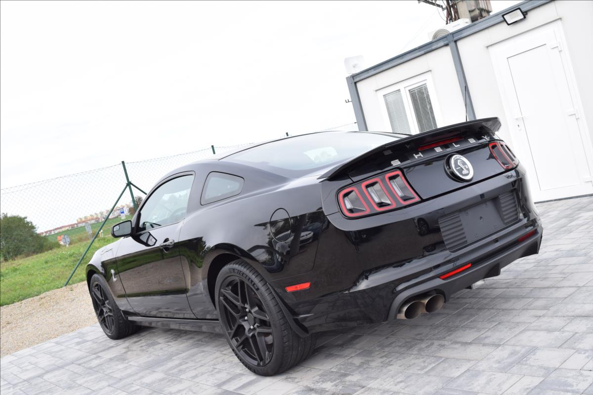 ford-mustang-5-8-shelby-gt500-485kw-eu-verze - 6