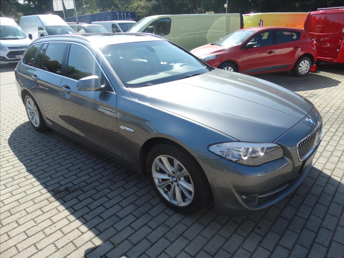 bmw-rada-5-525d-6v-150kw-aut-kuze-pano-xenon - 5