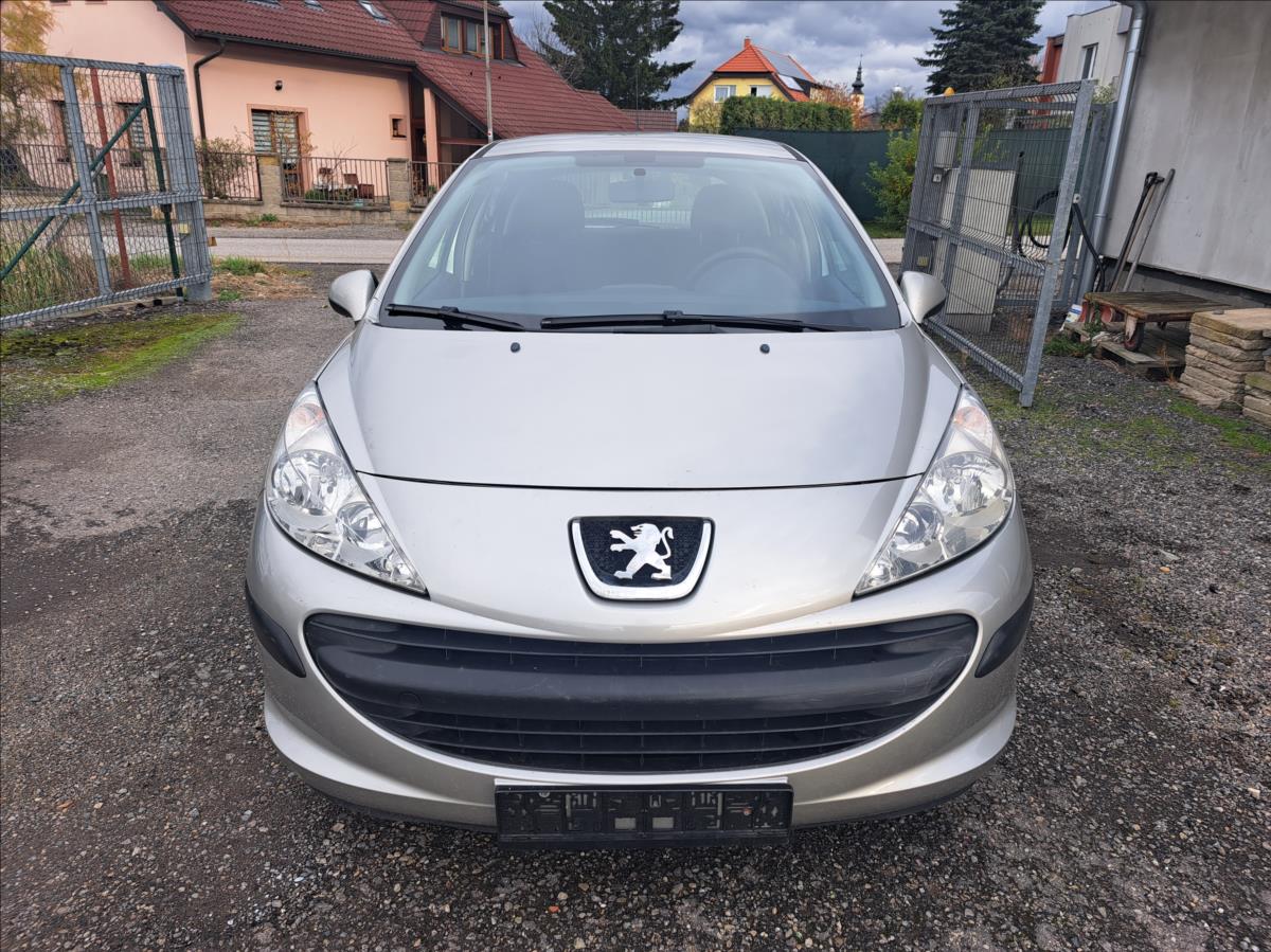 peugeot-207-1-4-hdi-70-k-urban - 1