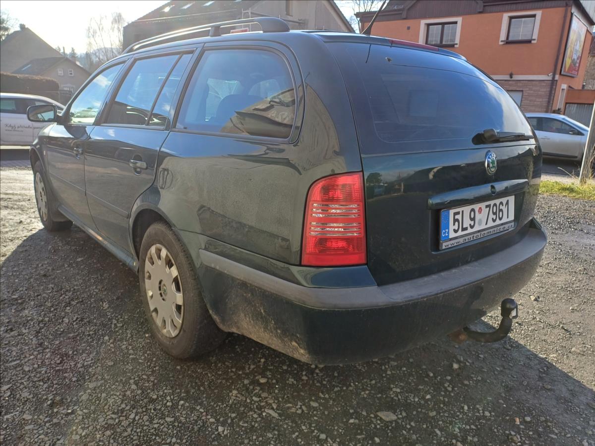 skoda-octavia-1-6-ambiente-combi - 5