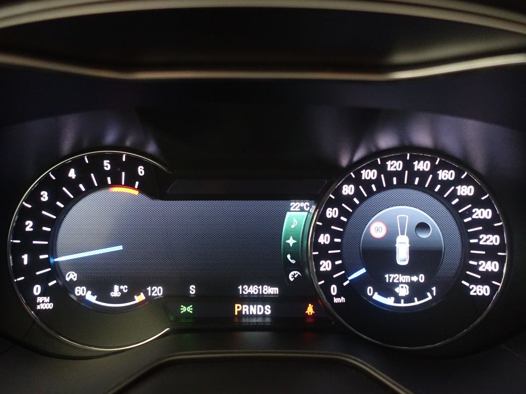 ford-mondeo-140-kw-awd-led-acc - 9