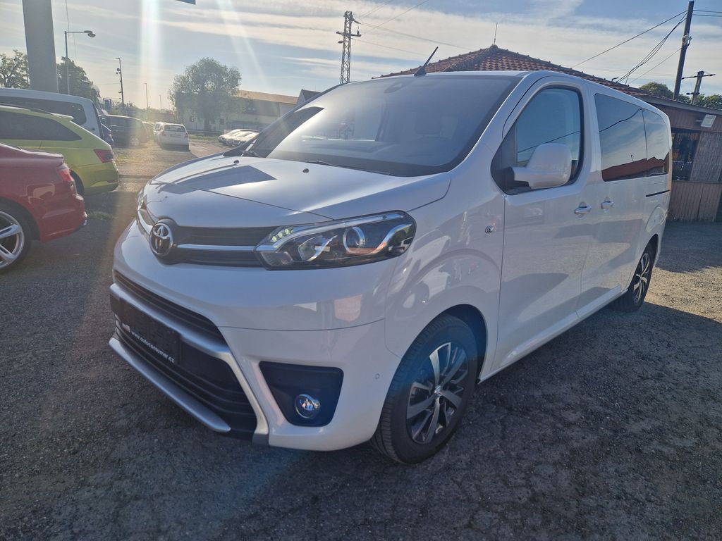 Toyota ProAce Verso 2,0D L1 8míst, Family + navi +