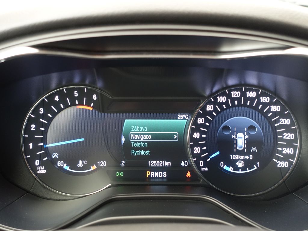 ford-mondeo-140-kw-at8-led-svetla - 9