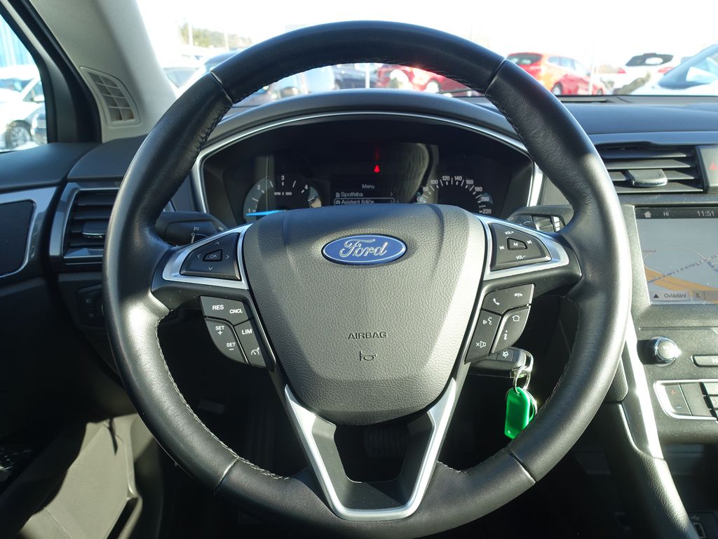 ford-mondeo-110-kw-at8-kamera-tazne - 8