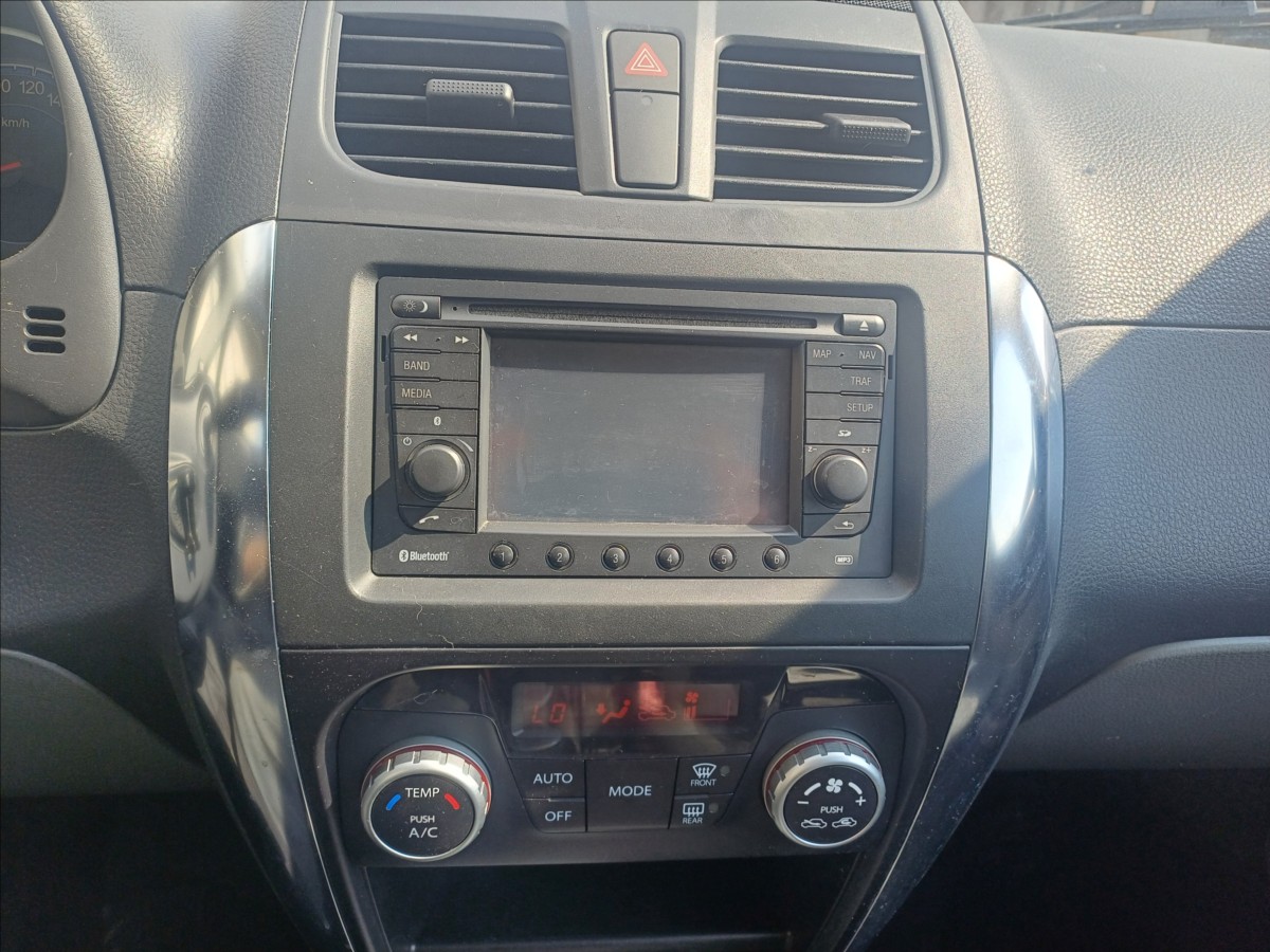 suzuki-sx4-2-0-ddis-glx-4x4 - 7