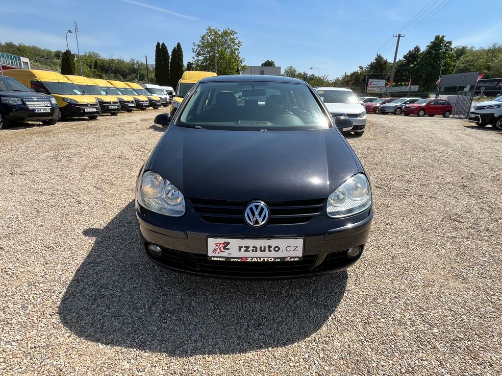 volkswagen-golf-2-0tdi-103kw-nova-stk - 9