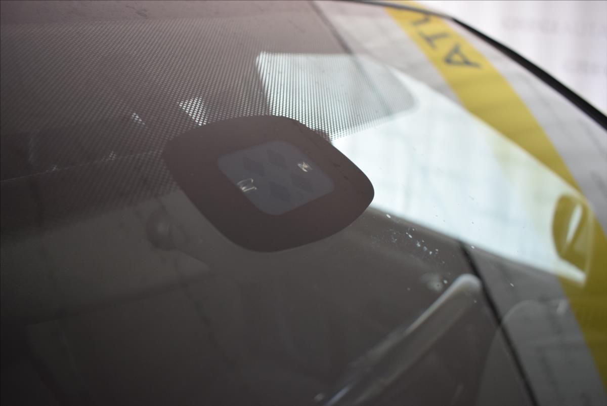 volkswagen-touran-1-4-tsi-nove-rozvody-7mist - 9