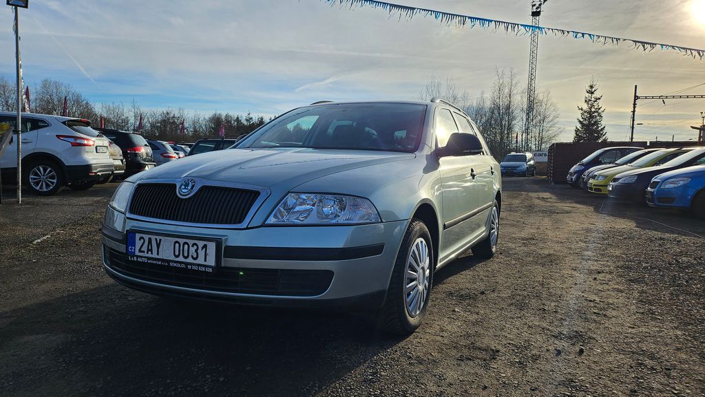 Škoda Octavia 1.6 MPI Trumf Combi