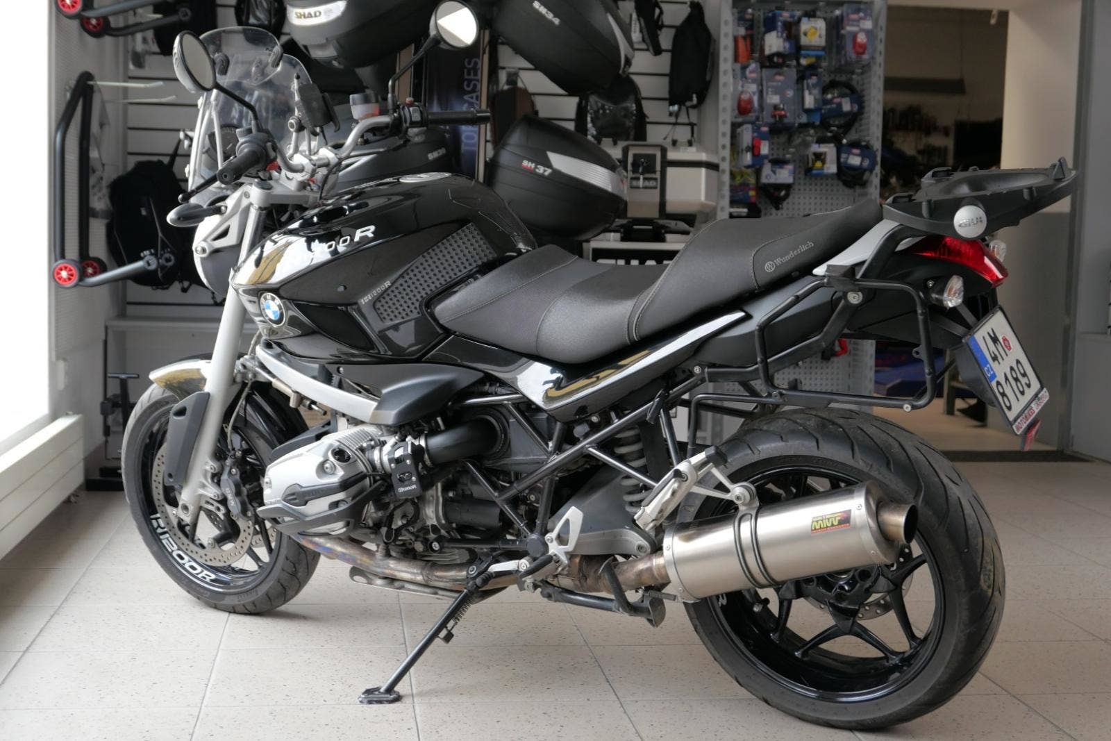 bmw-r-1200-r-r-1200-r - 9