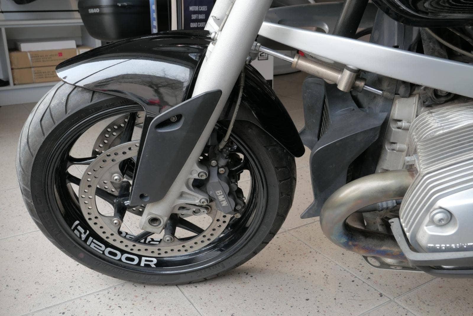 bmw-r-1200-r-r-1200-r - 12