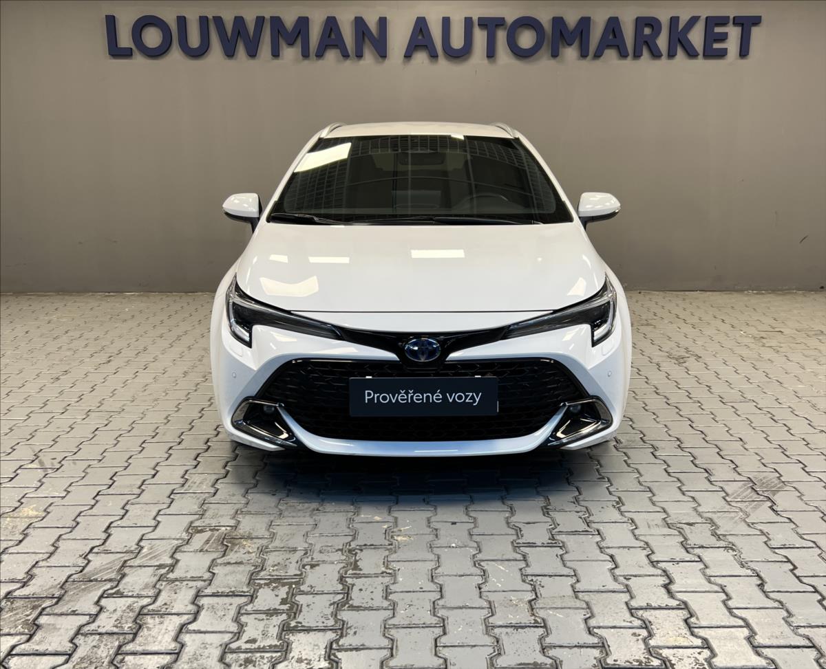 toyota-corolla-2-0-at-style-combi - 3