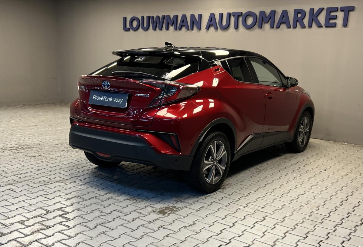 toyota-c-hr-1-8-hybrid-at-selection - 1