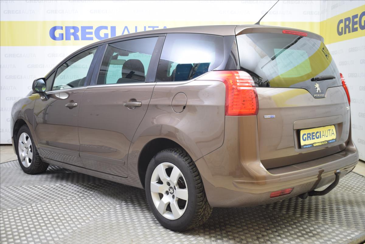 peugeot-5008-1-6-hdi-1-majitel-top-stav - 5