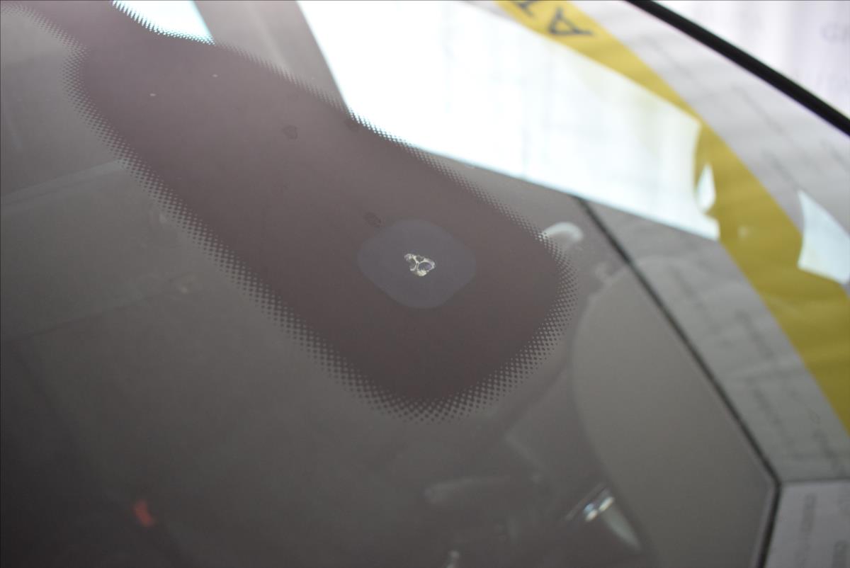 peugeot-5008-1-6-hdi-1-majitel-top-stav - 7