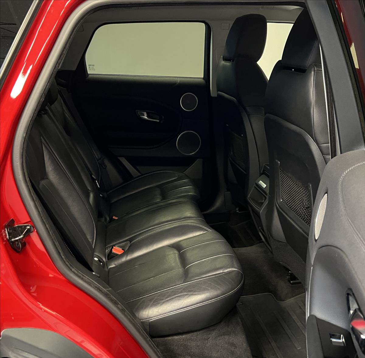 land-rover-range-rover-2-0-td4-4wd-se-dynamic - 9