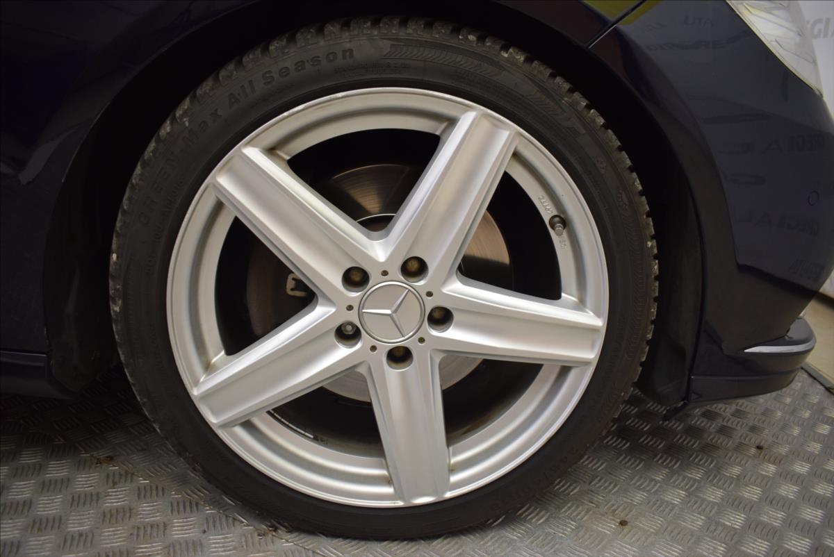 mercedes-benz-tridy-e-350cdi-pr-servis-super-stav - 6