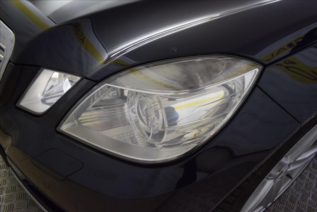 mercedes-benz-tridy-e-350cdi-pr-servis-super-stav - 9