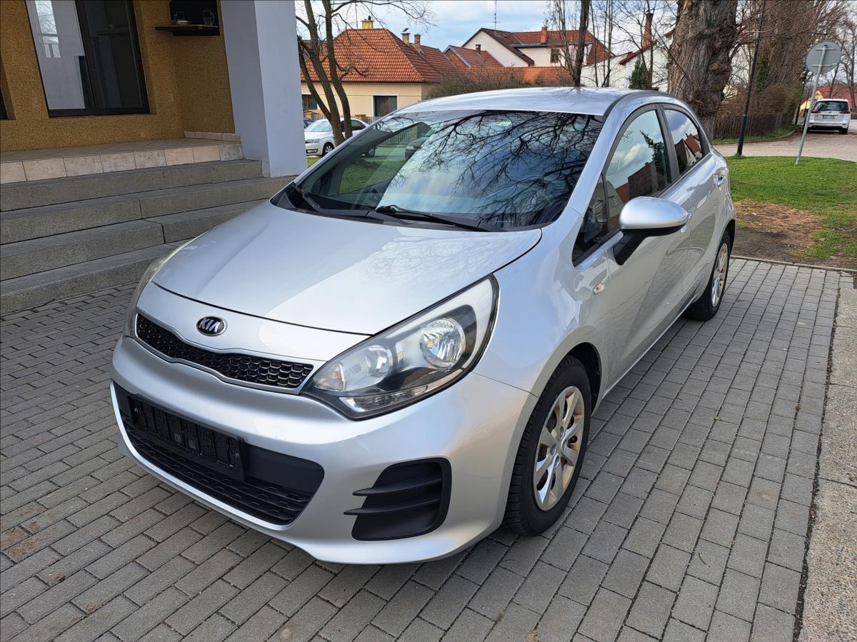 kia-rio-1-1-crdi-comfort - 2