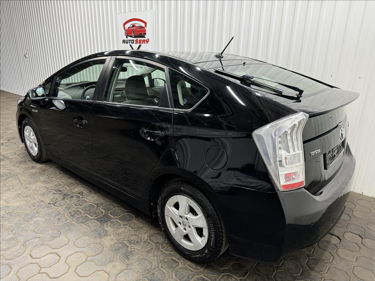toyota-prius-1-8-vvt-i-hsd - 5