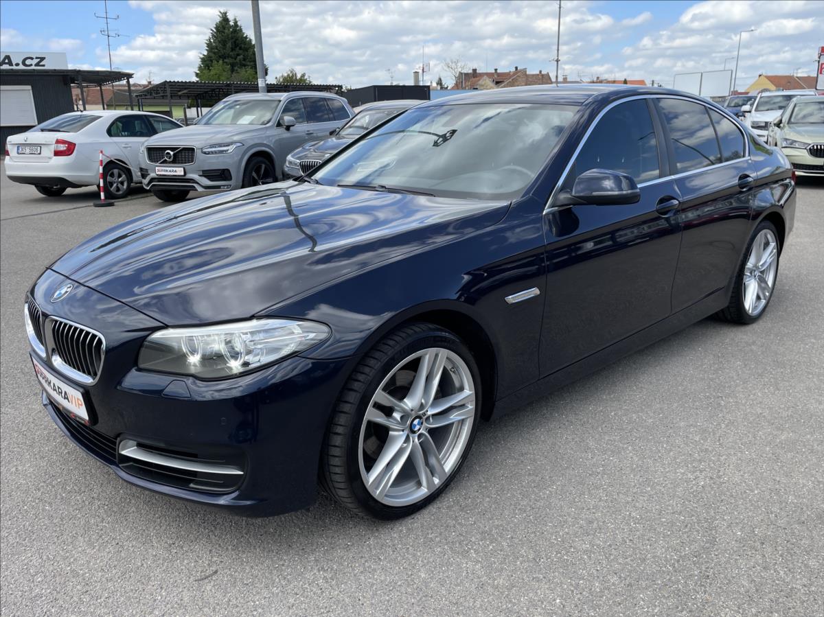 BMW Řada 5 2,0 520d xDrive Luxury Line*Xenony Navi*20"Alu*Vyhř.  Sedadla*Servisní historie BMW!