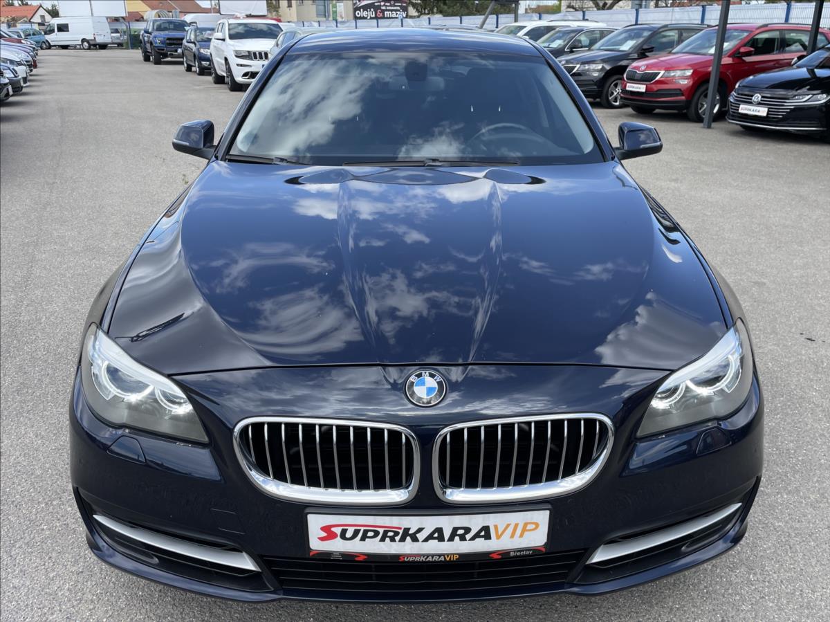 bmw-rada-5-2-0-520d-xdrive-luxury-line-xenony-navi-20-alu-vyhr-sedadla-servisni-historie-bmw - 1