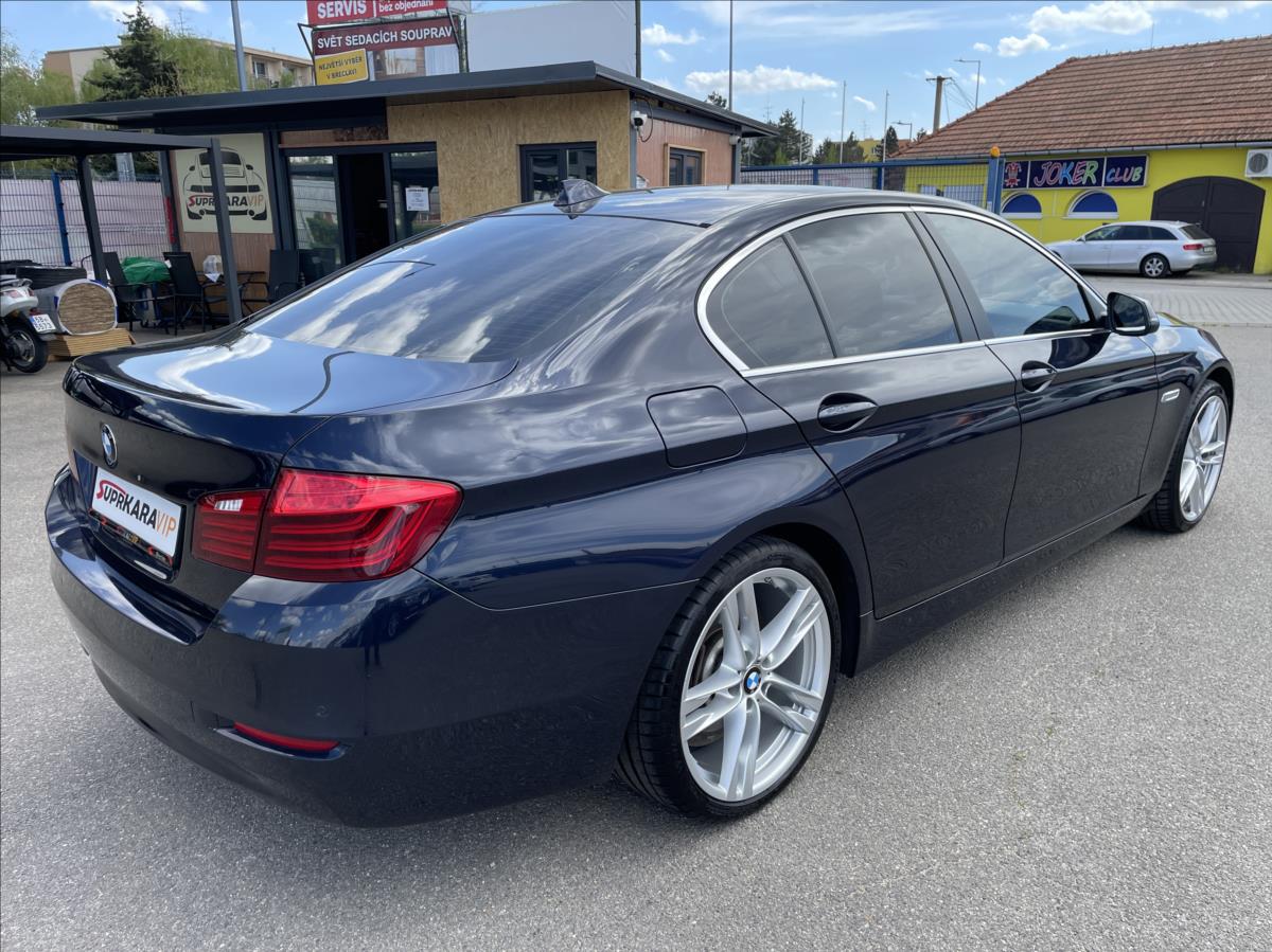 bmw-rada-5-2-0-520d-xdrive-luxury-line-xenony-navi-20-alu-vyhr-sedadla-servisni-historie-bmw - 4